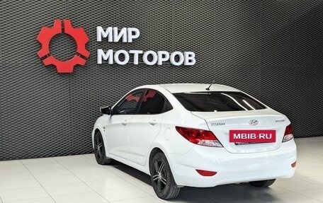 Hyundai Solaris II рестайлинг, 2012 год, 920 000 рублей, 6 фотография
