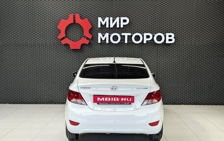Hyundai Solaris II рестайлинг, 2012 год, 920 000 рублей, 5 фотография