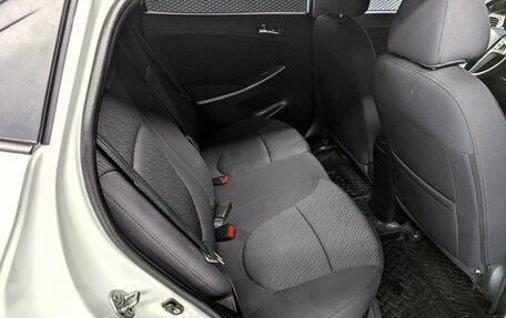 Hyundai Solaris II рестайлинг, 2012 год, 920 000 рублей, 14 фотография