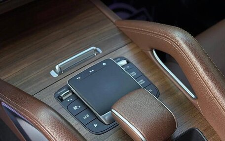 Mercedes-Benz GLE, 2025 год, 10 300 000 рублей, 35 фотография