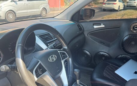 Hyundai Solaris II рестайлинг, 2011 год, 649 000 рублей, 8 фотография