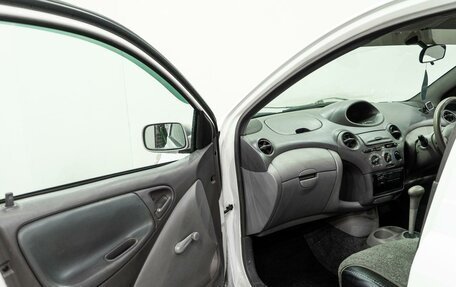Toyota Platz, 2001 год, 250 000 рублей, 9 фотография