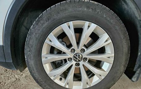 Volkswagen Tiguan II, 2021 год, 2 650 000 рублей, 11 фотография