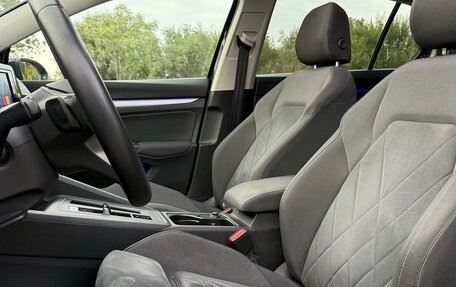 Volkswagen Golf VIII, 2023 год, 1 970 000 рублей, 7 фотография