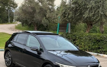Volkswagen Golf VIII, 2023 год, 1 970 000 рублей, 3 фотография
