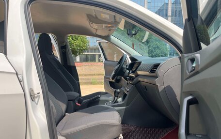 Volkswagen T-Cross I, 2021 год, 1 950 000 рублей, 11 фотография