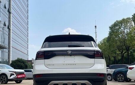 Volkswagen T-Cross I, 2021 год, 1 950 000 рублей, 5 фотография