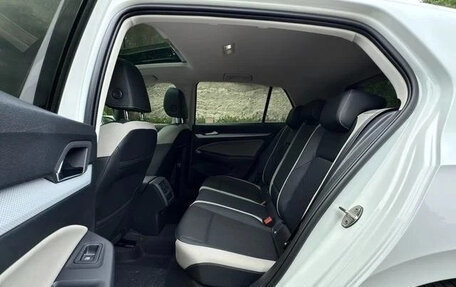 Volkswagen Golf VIII, 2022 год, 1 860 000 рублей, 18 фотография