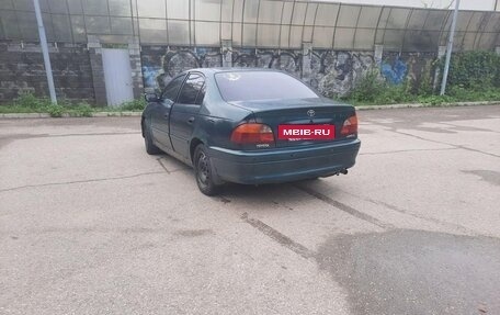 Toyota Avensis III рестайлинг, 1999 год, 250 000 рублей, 2 фотография