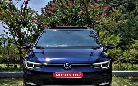 Volkswagen Golf VIII, 2023 год, 2 490 000 рублей, 2 фотография