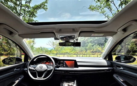 Volkswagen Golf VIII, 2023 год, 2 490 000 рублей, 8 фотография
