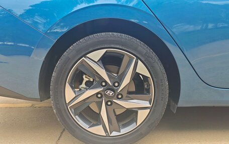 Hyundai Elantra, 2023 год, 1 750 000 рублей, 19 фотография