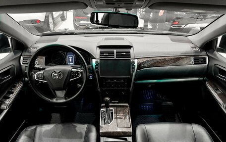 Toyota Camry, 2017 год, 2 450 000 рублей, 17 фотография