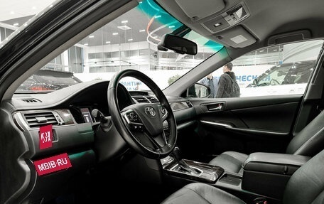 Toyota Camry, 2017 год, 2 450 000 рублей, 20 фотография