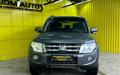 Mitsubishi Pajero IV, 2012 год, 1 829 000 рублей, 2 фотография