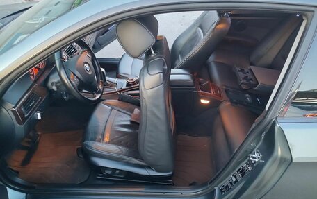 BMW 3 серия, 2008 год, 1 350 000 рублей, 31 фотография