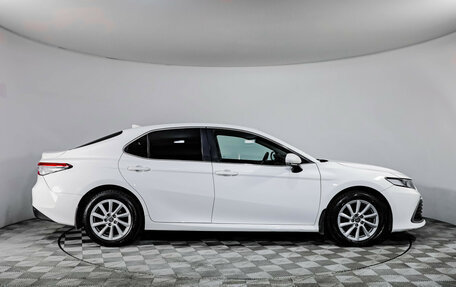 Toyota Camry, 2021 год, 2 700 000 рублей, 4 фотография