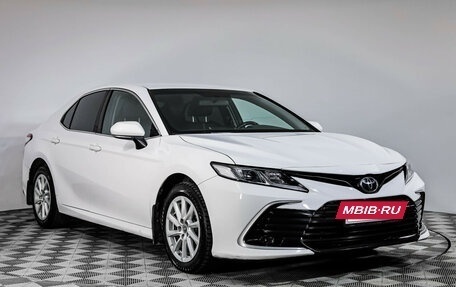 Toyota Camry, 2021 год, 2 700 000 рублей, 3 фотография