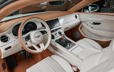 Bentley Continental GT, 2025 год, 52 900 000 рублей, 22 фотография