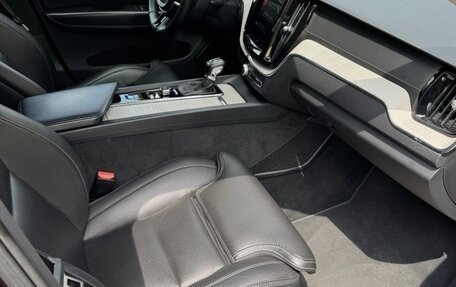 Volvo XC60 II, 2018 год, 2 800 000 рублей, 9 фотография