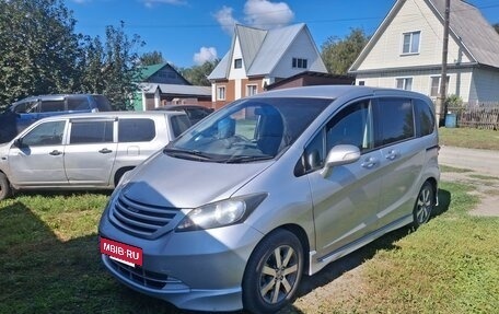 Honda Freed I, 2009 год, 1 050 000 рублей, 2 фотография