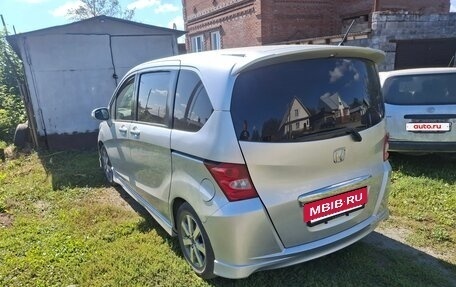 Honda Freed I, 2009 год, 1 050 000 рублей, 3 фотография