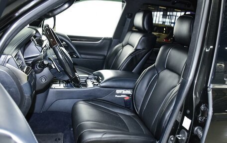 Lexus LX III, 2017 год, 6 999 000 рублей, 14 фотография