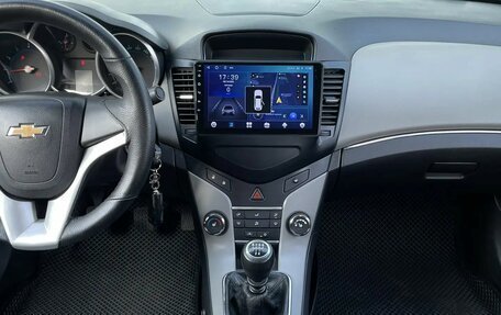 Chevrolet Cruze II, 2011 год, 550 000 рублей, 10 фотография