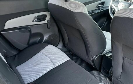 Chevrolet Cruze II, 2011 год, 550 000 рублей, 15 фотография