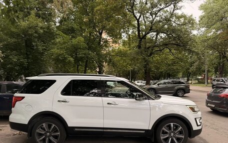 Ford Explorer VI, 2017 год, 3 200 000 рублей, 4 фотография
