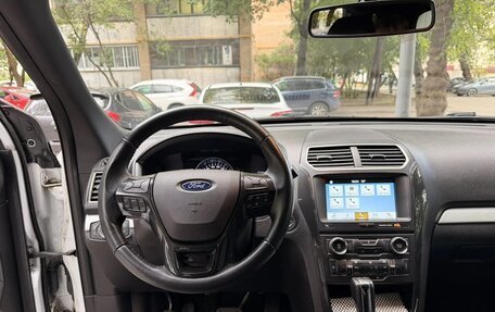 Ford Explorer VI, 2017 год, 3 200 000 рублей, 19 фотография