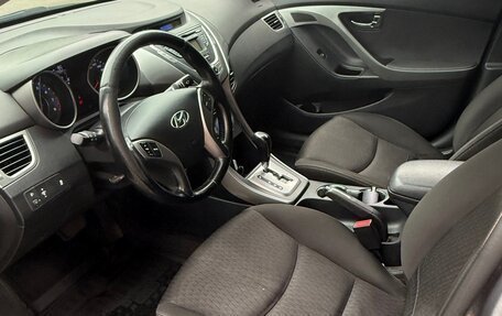 Hyundai Elantra V, 2012 год, 800 000 рублей, 2 фотография