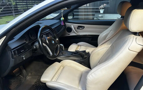 BMW 3 серия, 2010 год, 1 170 000 рублей, 14 фотография
