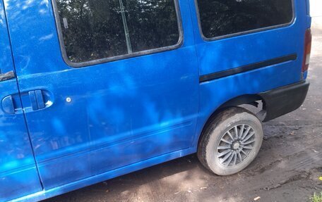 Nissan Serena I, 1998 год, 520 000 рублей, 3 фотография