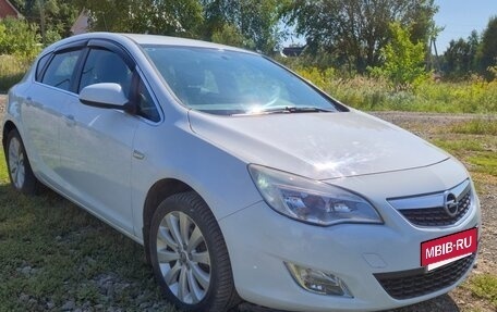 Opel Astra J, 2011 год, 690 000 рублей, 6 фотография