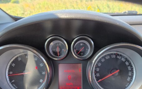 Opel Astra J, 2011 год, 690 000 рублей, 10 фотография