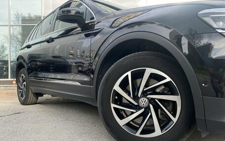 Volkswagen Tiguan II, 2018 год, 2 600 000 рублей, 5 фотография
