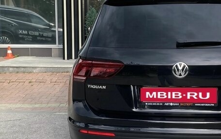 Volkswagen Tiguan II, 2018 год, 2 600 000 рублей, 11 фотография