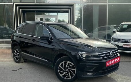 Volkswagen Tiguan II, 2018 год, 2 600 000 рублей, 4 фотография