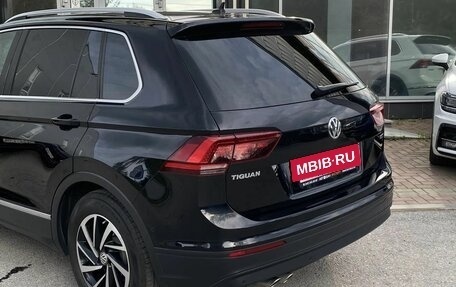Volkswagen Tiguan II, 2018 год, 2 600 000 рублей, 9 фотография