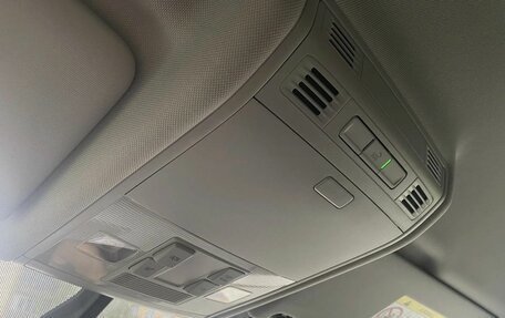 Volkswagen Tiguan II, 2018 год, 2 600 000 рублей, 38 фотография