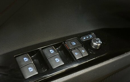 Toyota Camry, 2021 год, 3 210 000 рублей, 13 фотография