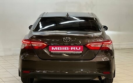 Toyota Camry, 2021 год, 3 210 000 рублей, 3 фотография