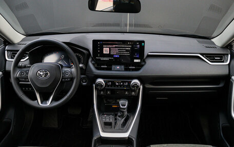 Toyota RAV4, 2025 год, 4 490 000 рублей, 9 фотография