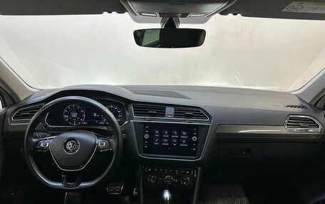 Volkswagen Tiguan II, 2018 год, 2 530 000 рублей, 5 фотография
