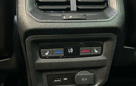 Volkswagen Tiguan II, 2018 год, 2 530 000 рублей, 13 фотография