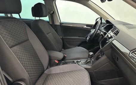 Volkswagen Tiguan II, 2018 год, 2 530 000 рублей, 15 фотография