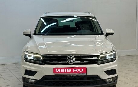 Volkswagen Tiguan II, 2018 год, 2 530 000 рублей, 2 фотография
