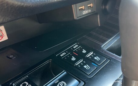 Lexus RX IV рестайлинг, 2020 год, 4 190 000 рублей, 6 фотография