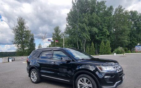 Ford Explorer VI, 2018 год, 2 500 000 рублей, 2 фотография
